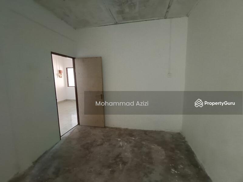 Untuk Dijual - Terraced House at Bukit Beserah