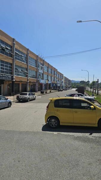 For Rent - Facing Main Road 3 Storey Shop Lot @ Taman Kasih Putera / Bahau