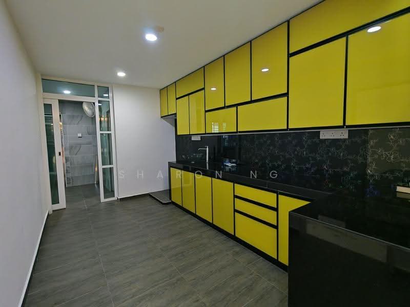 2-storey Terraced House for Sale in Taman Nusa Indah (Iskandar Puteri (Nusajaya)) - Sharon Ng - Kitchen - PropertyGuru.com.my