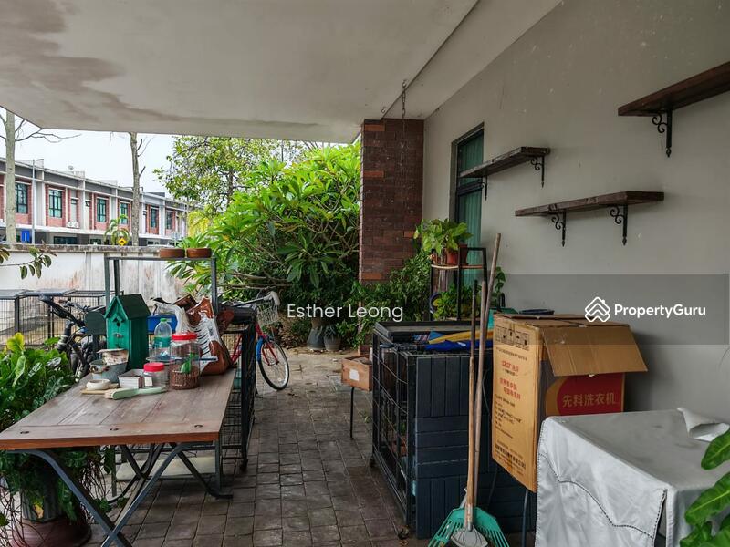 Untuk Dijual - Scarlet