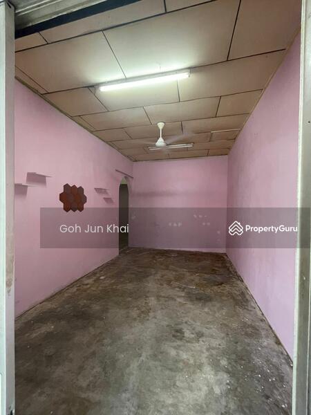 For Sale - Hakmilik Kekal Rumah Teres Setingkat @ Taman Teratai Jaya / Parit Raja