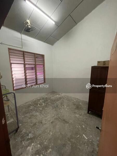 For Sale - Hakmilik Kekal Rumah Teres Setingkat @ Taman Teratai Jaya / Parit Raja