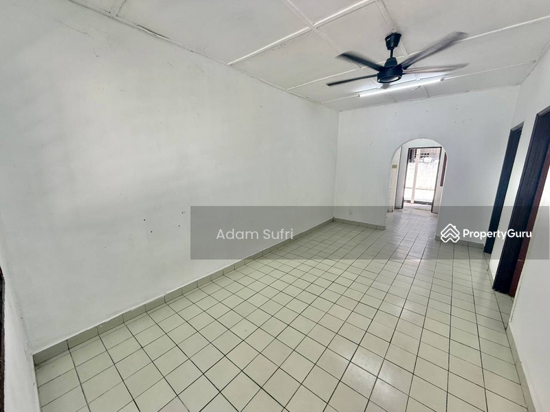 For Sale - 1-storey Terraced House at Seksyen 17