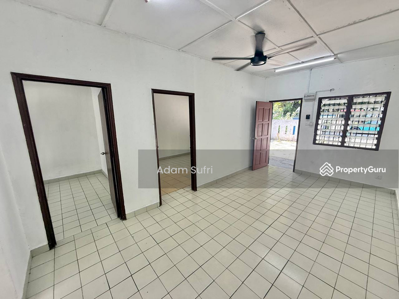For Sale - 1-storey Terraced House at Seksyen 17