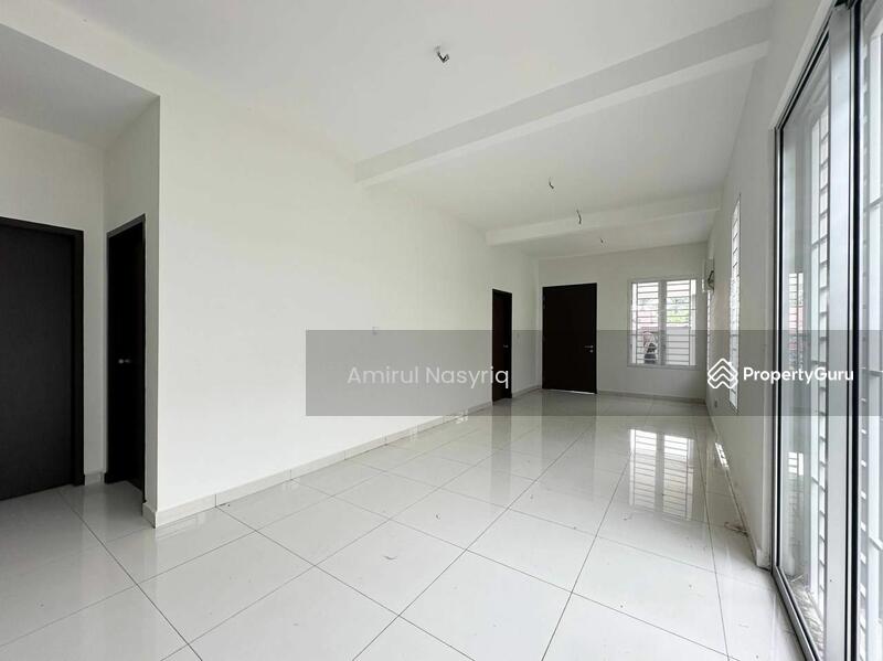 Untuk Dijual - Semi-Detached House at Meru