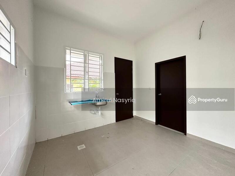 Untuk Dijual - Semi-Detached House at Meru
