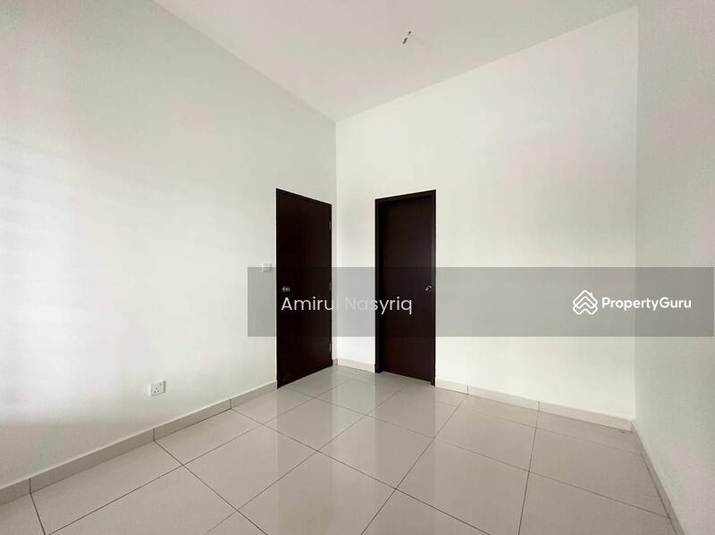 Untuk Dijual - Semi-Detached House at Meru