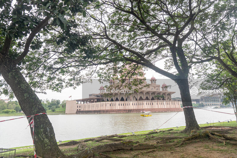 For Sale - LAKE VIEW Yara Twinvilla, Presint 8, Putrajaya