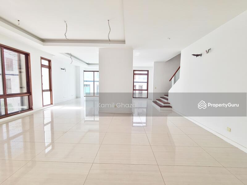 For Sale - BEAUTIFUL LAKE VIEW 3.5 Storey Astana Residence, Presint 8, Putrajaya
