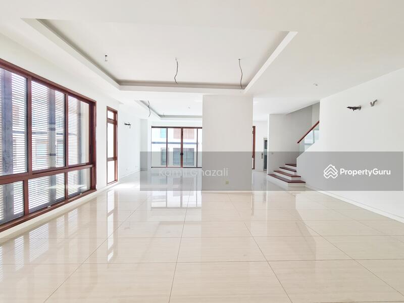 For Sale - BEAUTIFUL LAKE VIEW 3.5 Storey Astana Residence, Presint 8, Putrajaya
