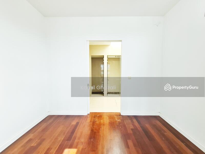 For Sale - BEAUTIFUL LAKE VIEW 3.5 Storey Astana Residence, Presint 8, Putrajaya