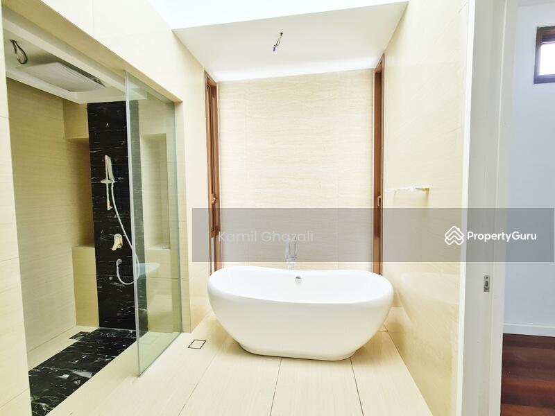 For Sale - BEAUTIFUL LAKE VIEW 3.5 Storey Astana Residence, Presint 8, Putrajaya