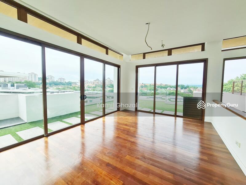 For Sale - BEAUTIFUL LAKE VIEW 3.5 Storey Astana Residence, Presint 8, Putrajaya