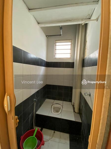 For Rent - Corner 5sty Shop for Rent at Bandar Sri Putra Kajang