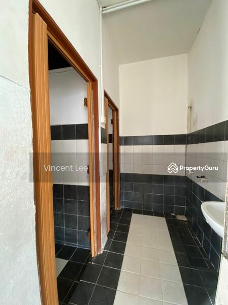 For Rent - Corner 5sty Shop for Rent at Bandar Sri Putra Kajang