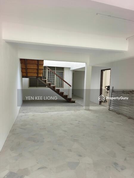For Rent - Semi-Detached House at Taman Yarl