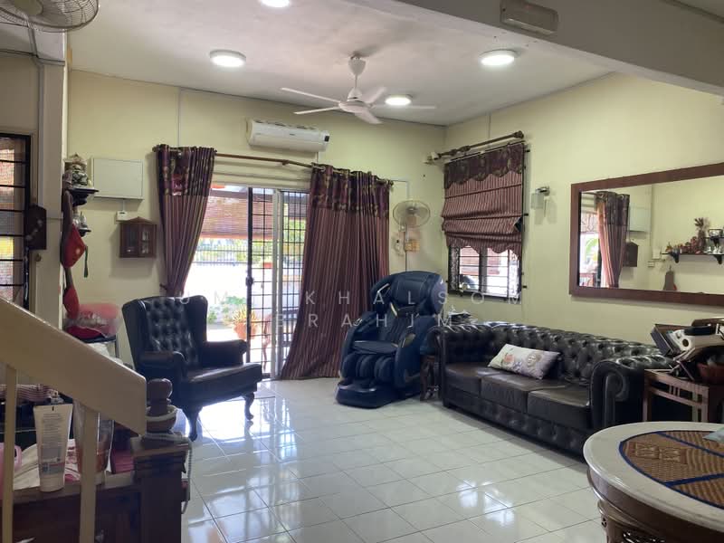 Semi-Detached House for Sale in Bandar Baru Salak Tinggi (Sepang) - Umi Khalsom Ibrahim - PropertyGuru.com.my