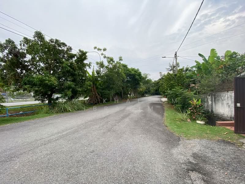 Semi-Detached House for Sale in Bandar Baru Salak Tinggi (Sepang) - Umi Khalsom Ibrahim - PropertyGuru.com.my
