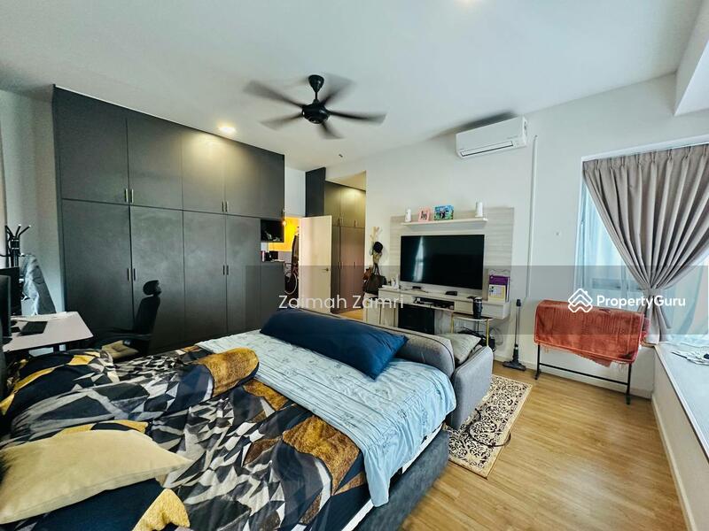 For Sale - End Lot Fully Reno Furnish 2 Storey Superlink Seksyen U12 Shah Alam