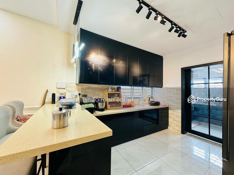 For Sale - End Lot Fully Reno Furnish 2 Storey Superlink Seksyen U12 Shah Alam