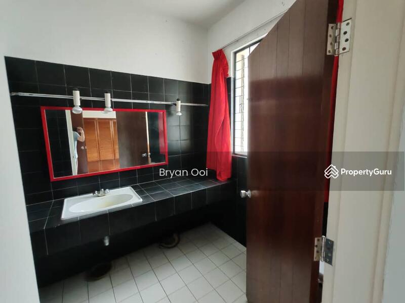 For Rent - 2 Sty Bungalow Jalan Brook Jesselton