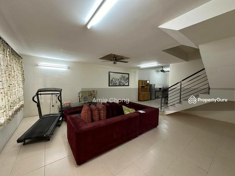 For Sale - Ipoh Garden 2.5 Storey Terrace House Good Condition