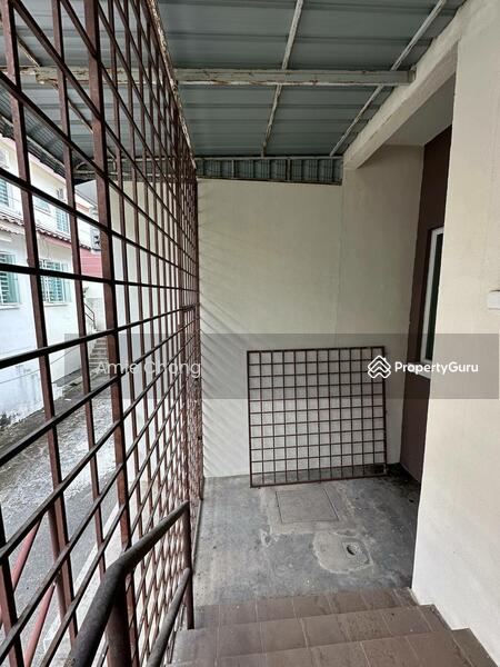 For Sale - Ipoh Garden 2.5 Storey Terrace House Good Condition