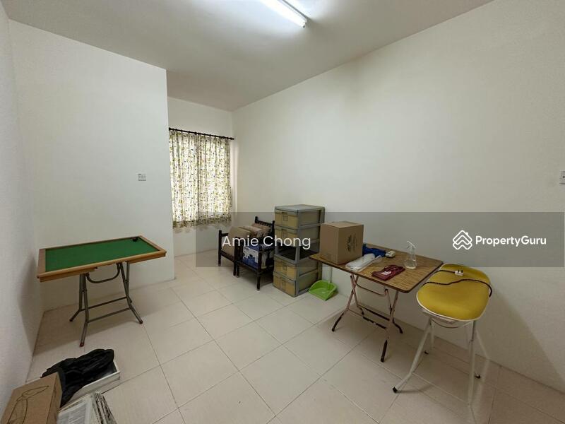 For Sale - Ipoh Garden 2.5 Storey Terrace House Good Condition