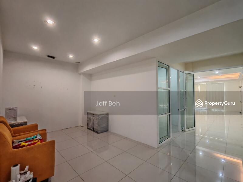 Entrance Receiption Area