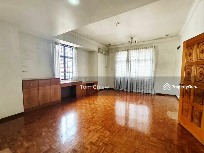 For Sale - Taman Universiti
