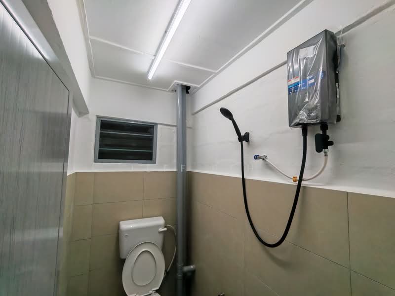 Flat for Rent at Taman Setapak Indah Jaya - Jeff Beh - Bathroom - PropertyGuru.com.my