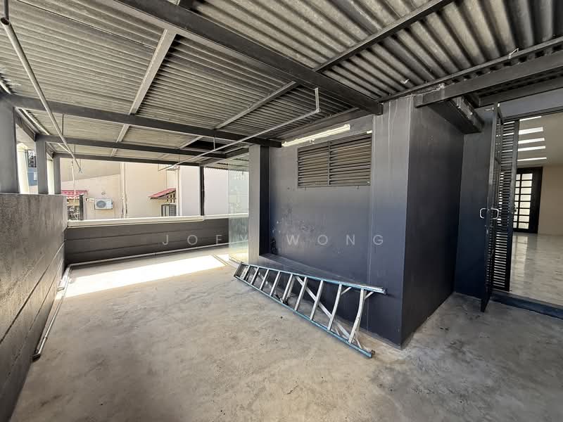 Semi-Detached House for Rent in Taman Overseas Union (Taman Oug) (Jalan Klang Lama (Old Klang Road)) - Joey Wong - Balcony - PropertyGuru.com.my