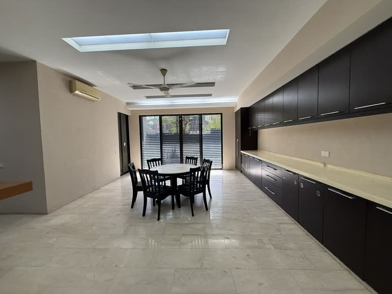Semi-Detached House for Rent in Taman Overseas Union (Taman Oug) (Jalan Klang Lama (Old Klang Road)) - Joey Wong - Dining Room - PropertyGuru.com.my