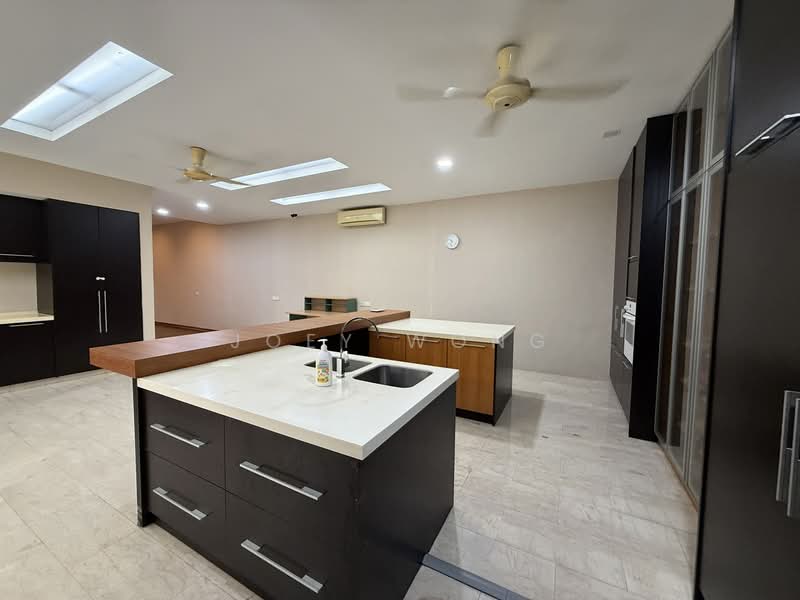 Semi-Detached House for Rent in Taman Overseas Union (Taman Oug) (Jalan Klang Lama (Old Klang Road)) - Joey Wong - Kitchen - PropertyGuru.com.my