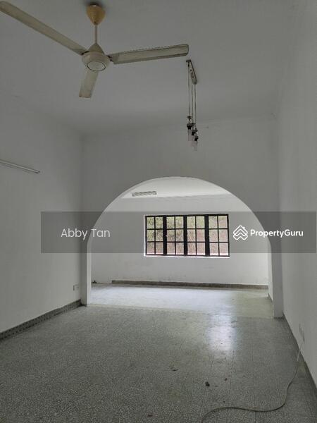 For Rent - Bungalow at Taman Ast