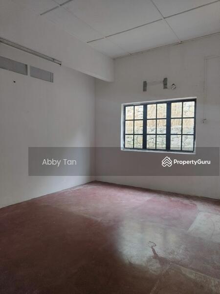 For Rent - Bungalow at Taman Ast