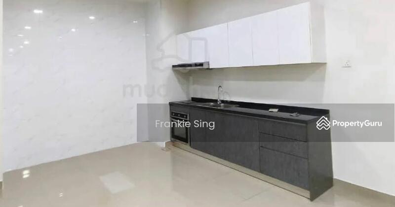 For Rent - Emerald Avenue