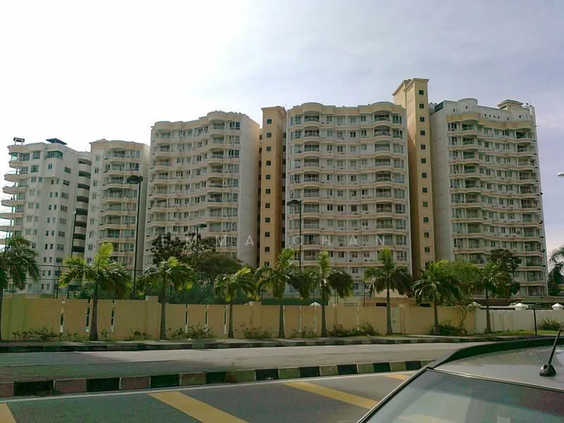 Condominium for Rent at Gold Coast Resort Condominium - Emma Chan - Exterior - PropertyGuru.com.my
