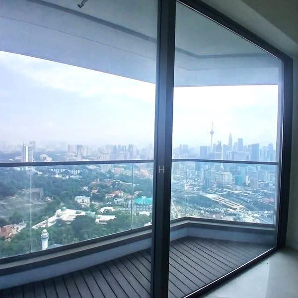 Kediaman Servis untuk Disewa di The Sentral Residences - Nisha . - Balcony - PropertyGuru.com.my