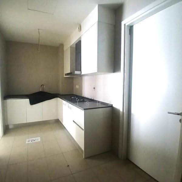 Kediaman Servis untuk Disewa di The Sentral Residences - Nisha . - Kitchen - PropertyGuru.com.my