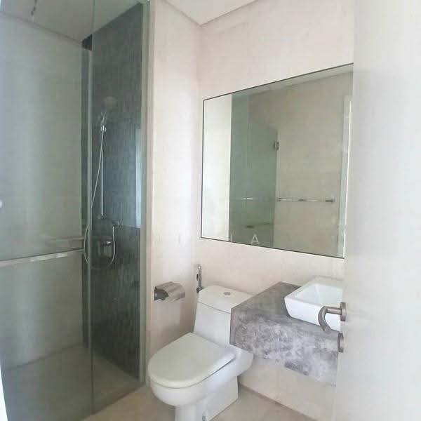 Kediaman Servis untuk Disewa di The Sentral Residences - Nisha . - Bathroom - PropertyGuru.com.my