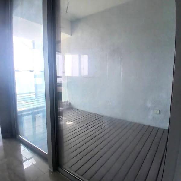 Kediaman Servis untuk Disewa di The Sentral Residences - Nisha . - Balcony - PropertyGuru.com.my