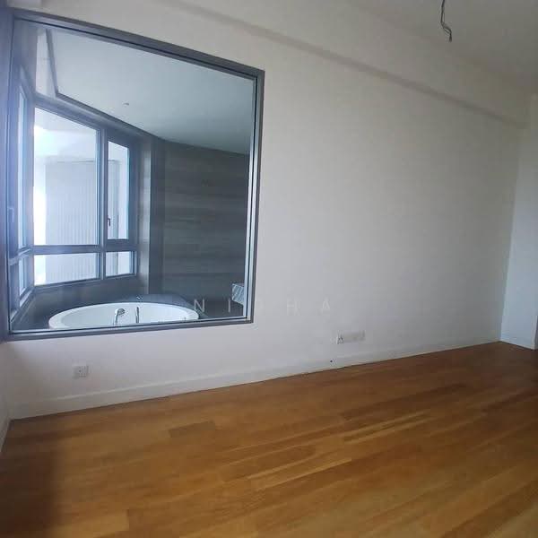 Kediaman Servis untuk Disewa di The Sentral Residences - Nisha . - Bathroom - PropertyGuru.com.my