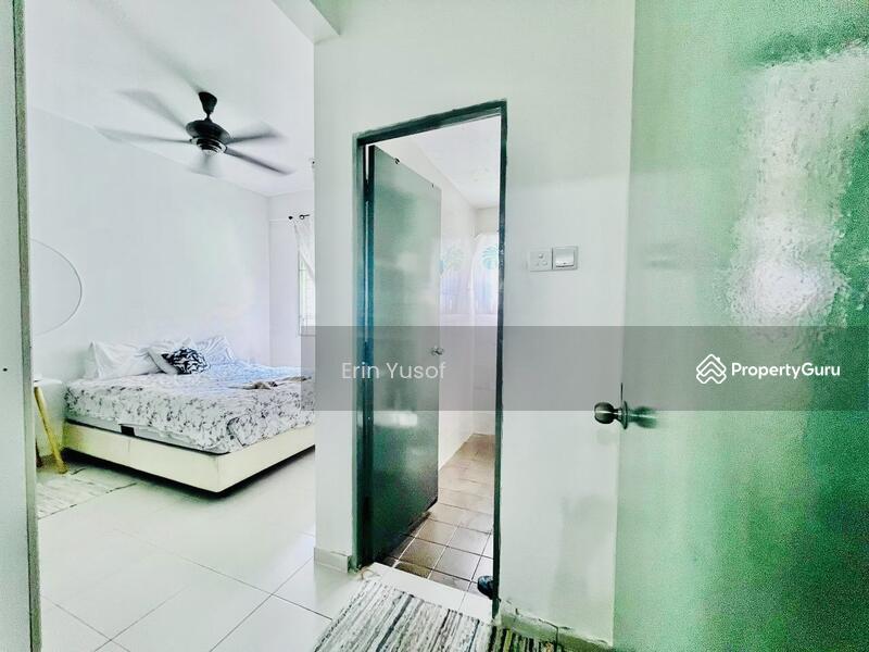 Untuk Dijual - Suria Jelatek