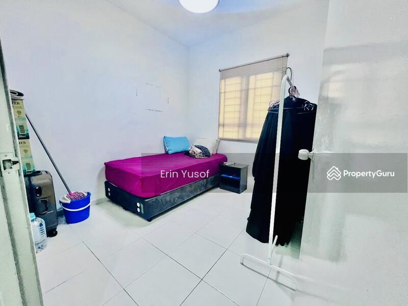 Untuk Dijual - Suria Jelatek