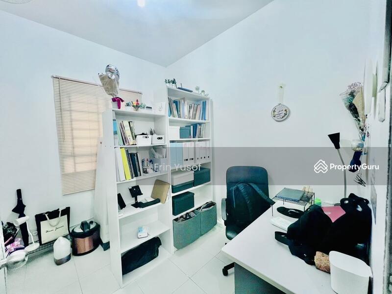 Untuk Dijual - Suria Jelatek