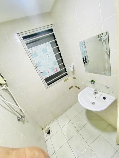 Apartment for Rent at Suria Ixora - Erin Yusof - Bathroom - PropertyGuru.com.my