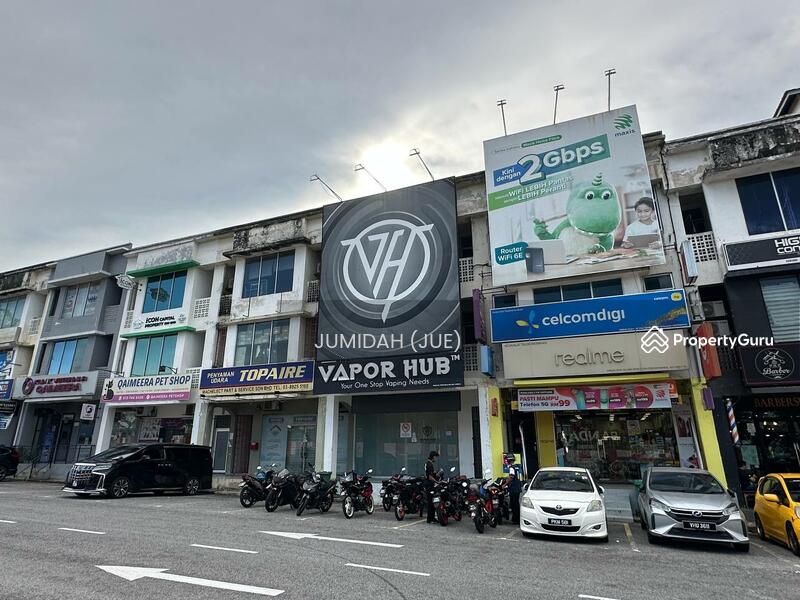 - FACING MAIN ROAD (EXTRA PARKING)