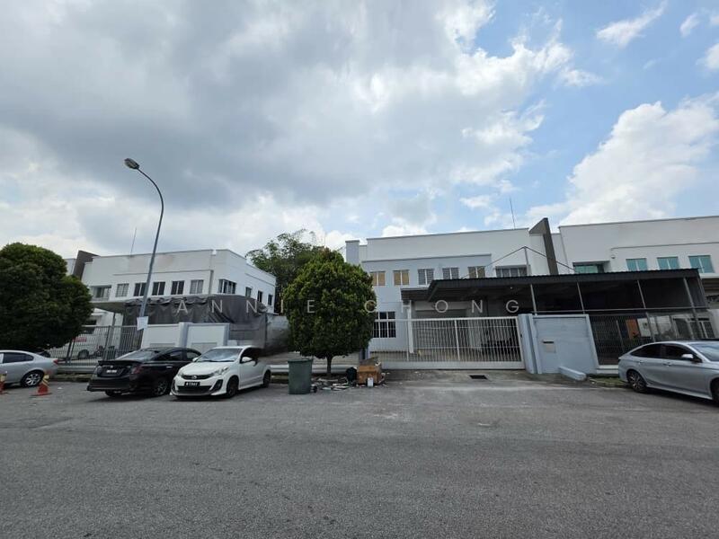 For Rent - Taman Bukit Kinrara