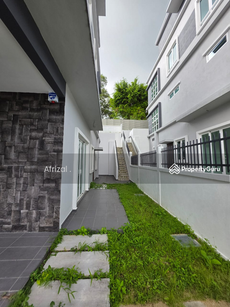 Untuk Dijual - Semi-Detached House at Taman Tun Dr. Ismail